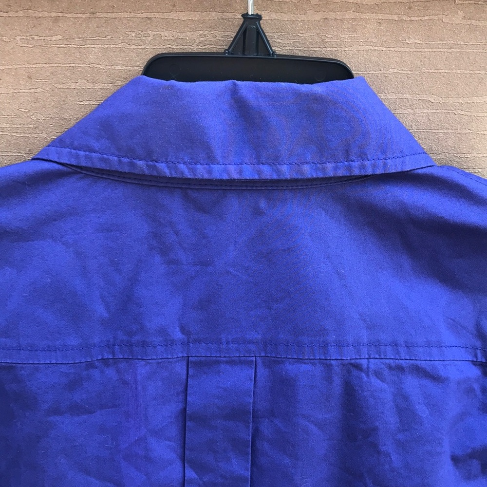 Express button down - Picture 9 of 15